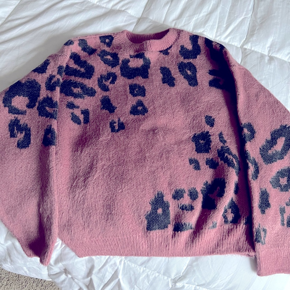 Women’s sweater
